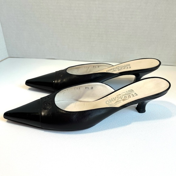 Salvatore Ferragamo Black Pointed Cap Toe Kitten Heels - Picture 2 of 8